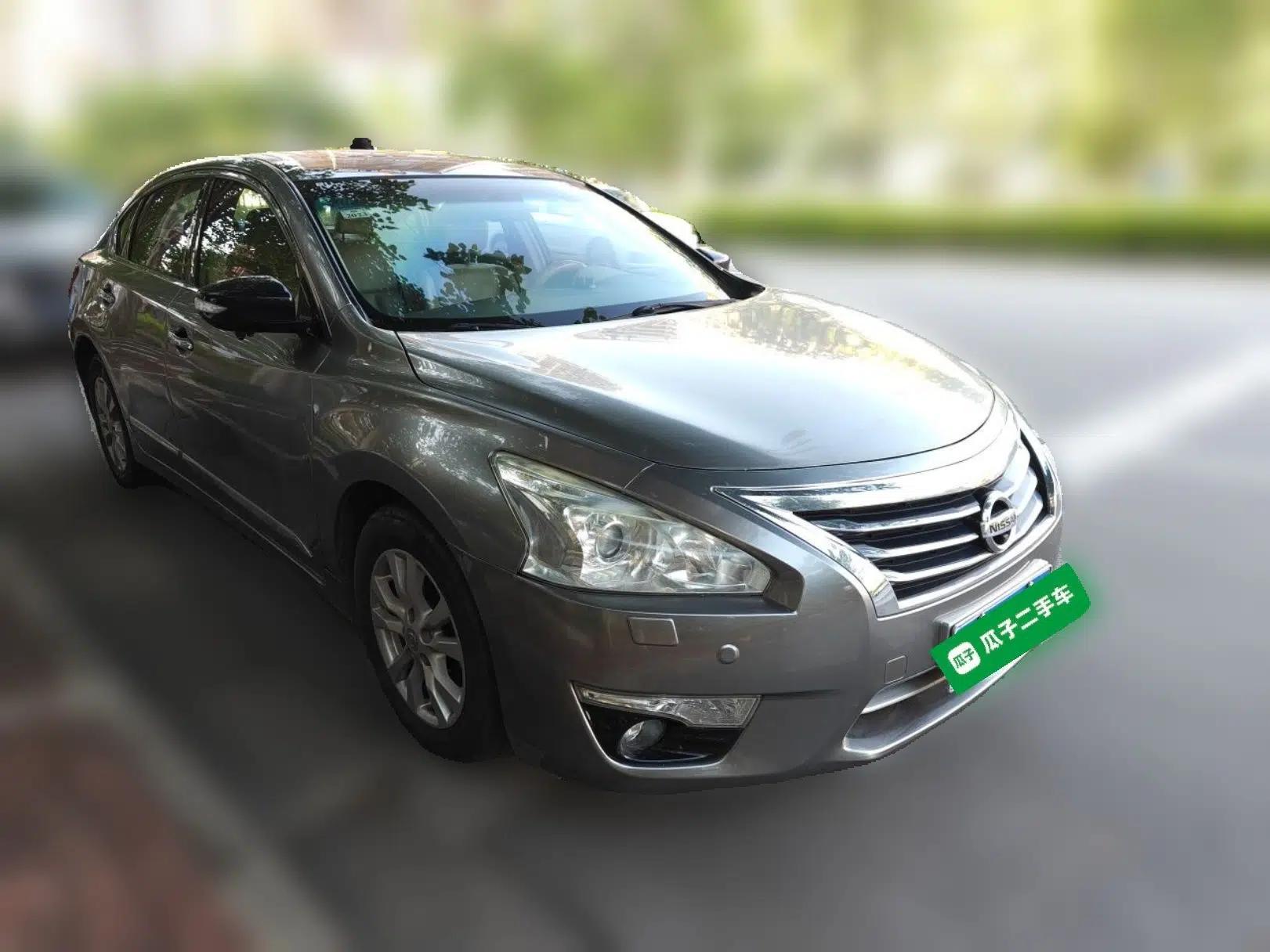 Nissan Teana 2015 2.5L XL-NAVI Tech Champions League Smart Enjoyment Edition — миниатюра 3
