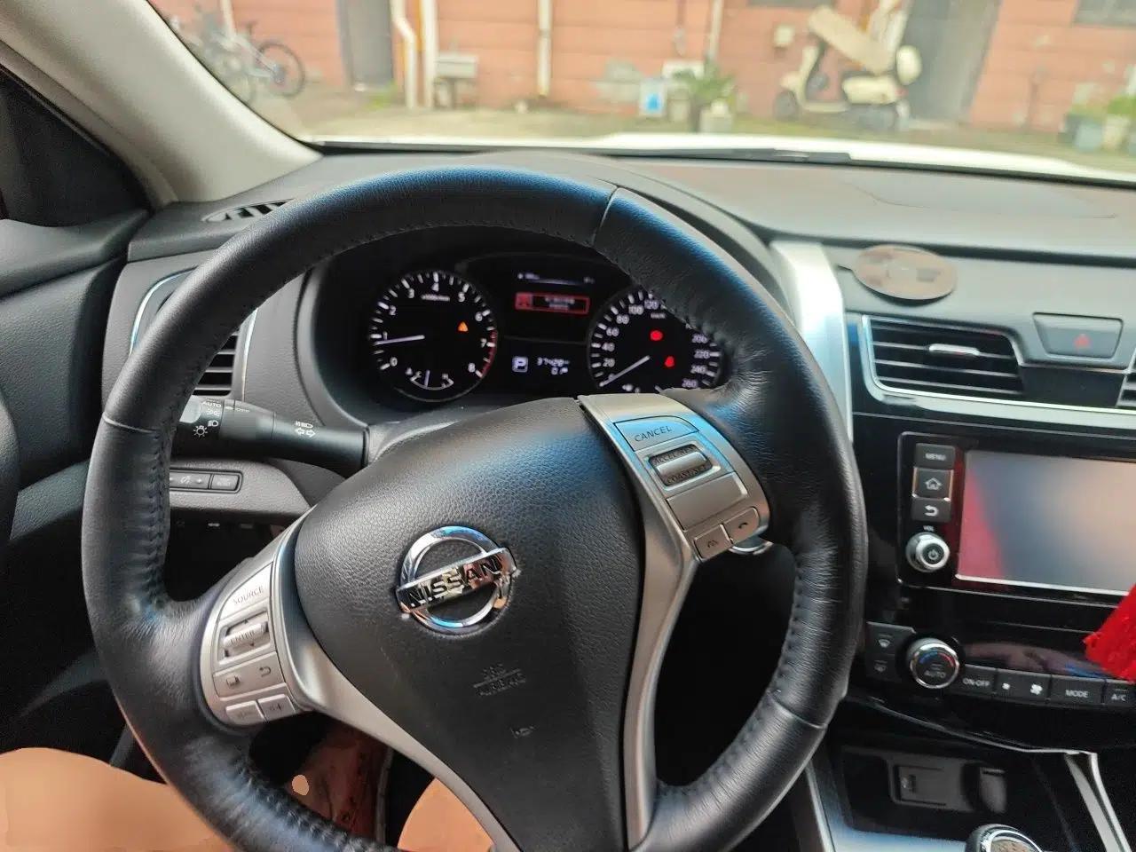 Nissan Teana 2016 Revised Version 2.0L XL Comfort Edition — миниатюра 10