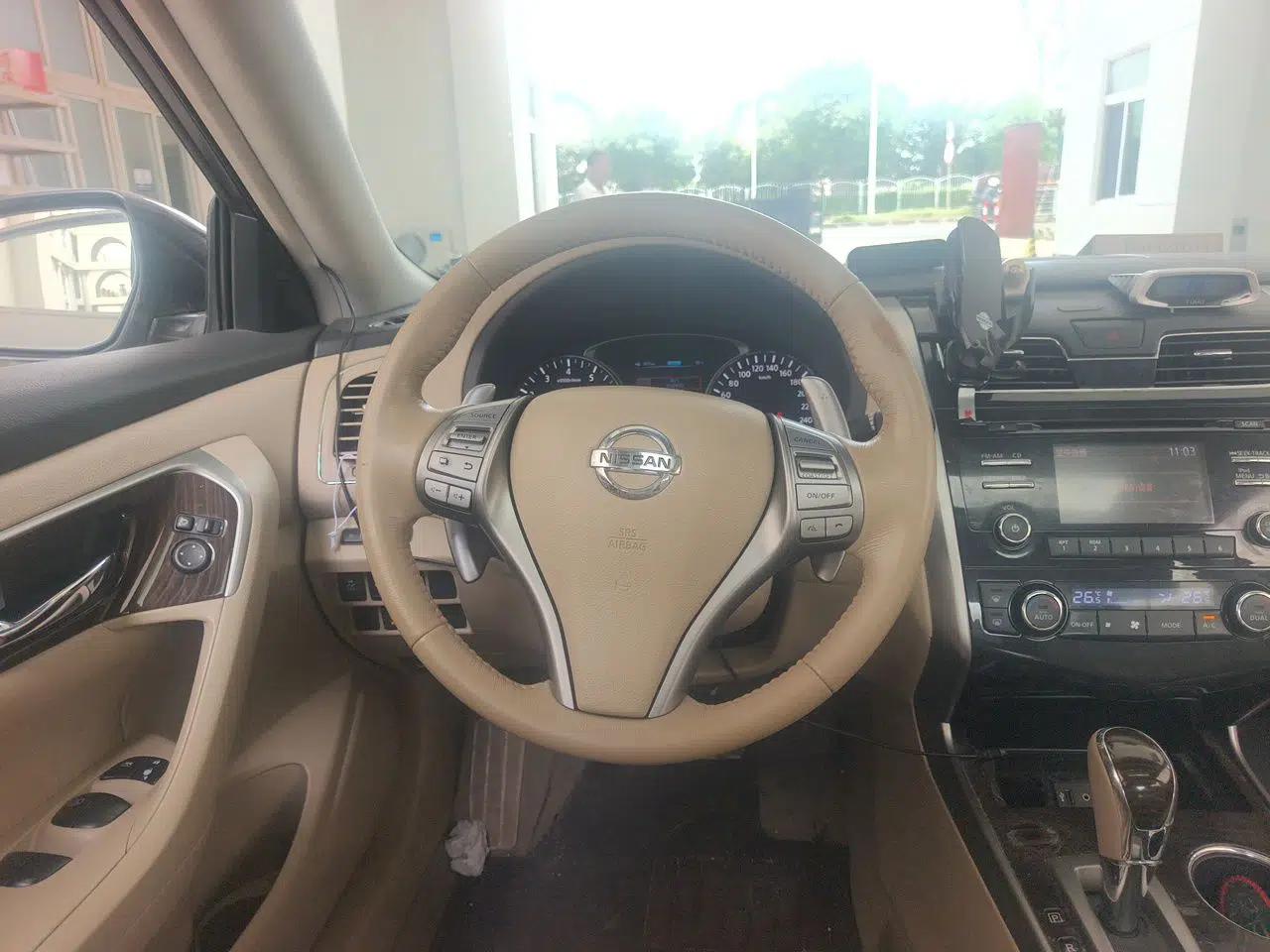 Nissan Teana 2014 2.5L XL Upper Tech Edition — миниатюра 10