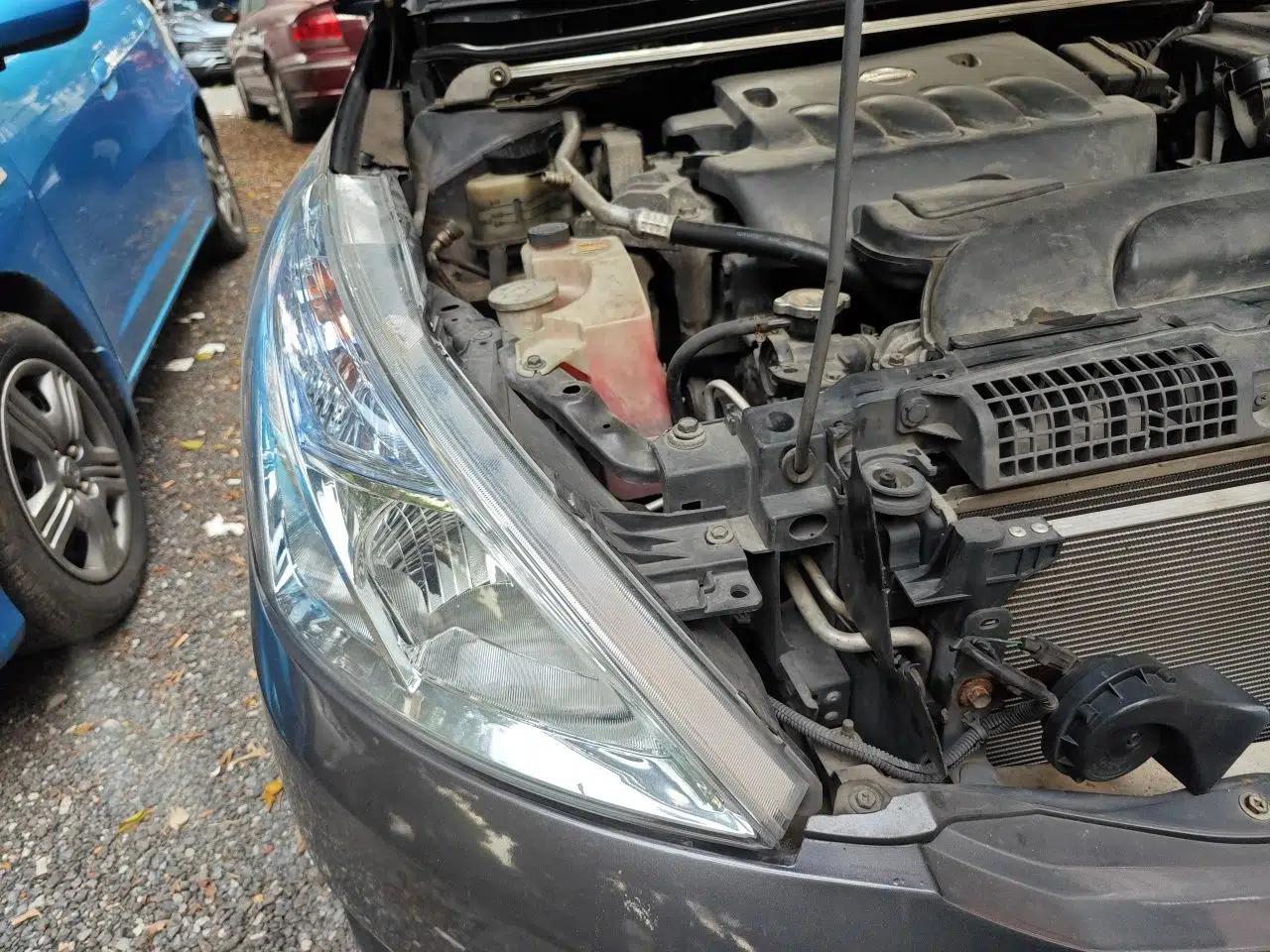 Nissan Teana 2011 2.0L XL Comfort Edition — миниатюра 7