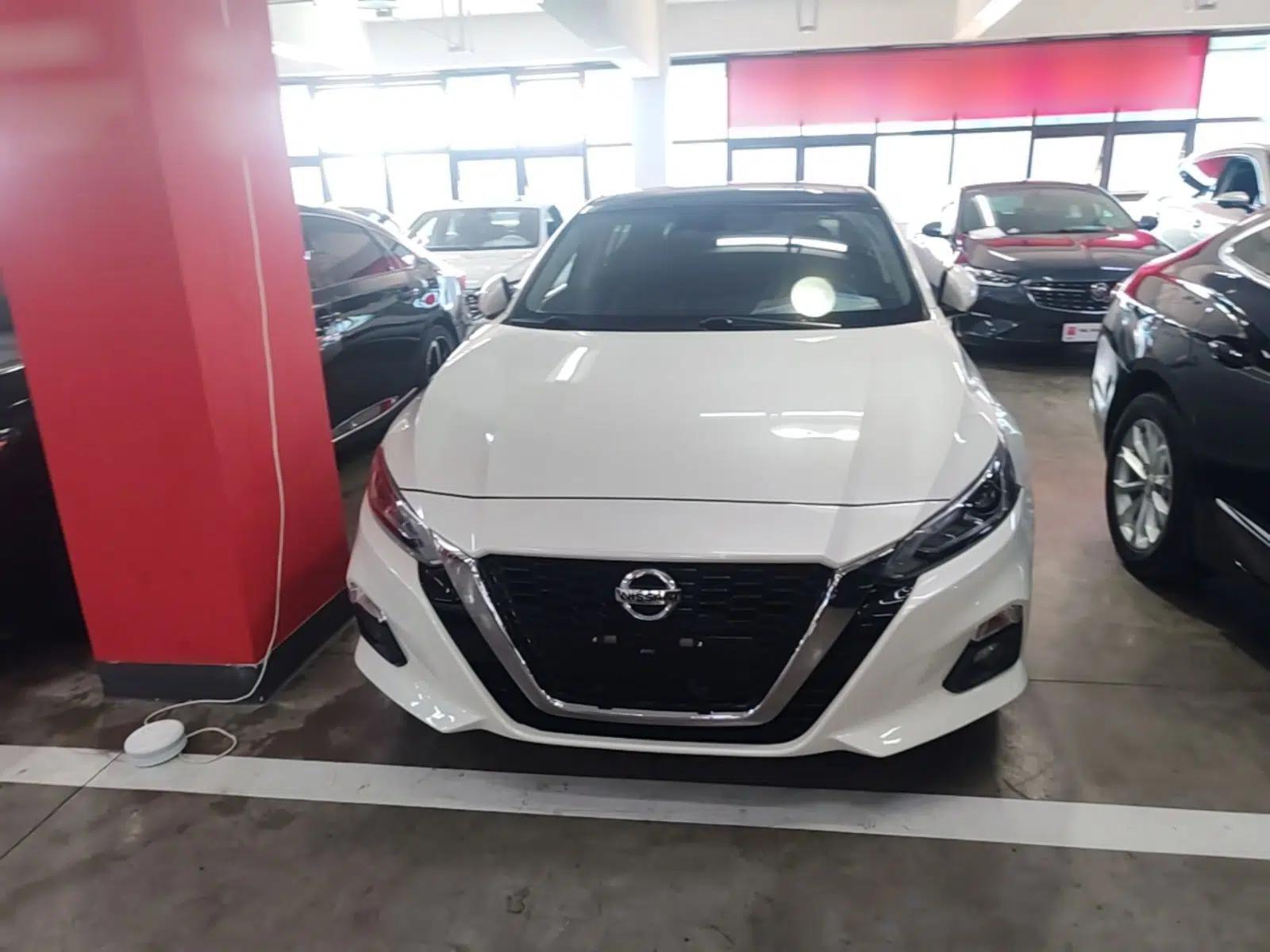 Nissan Teana 2021 2.0L XL Comfort Edition — миниатюра 2