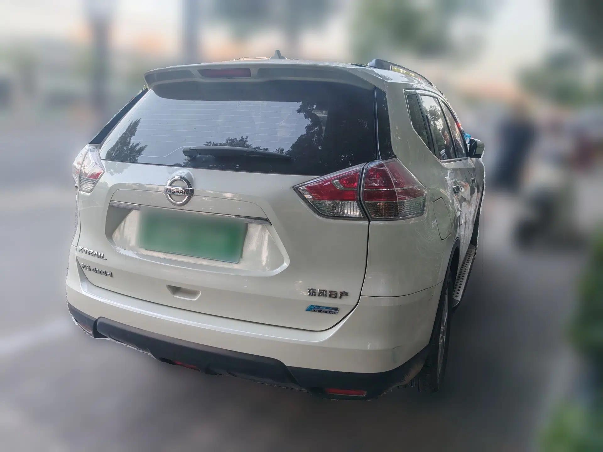 Nissan X-Trail 2014 2.5L CVT Luxury Edition 4WD — миниатюра 6