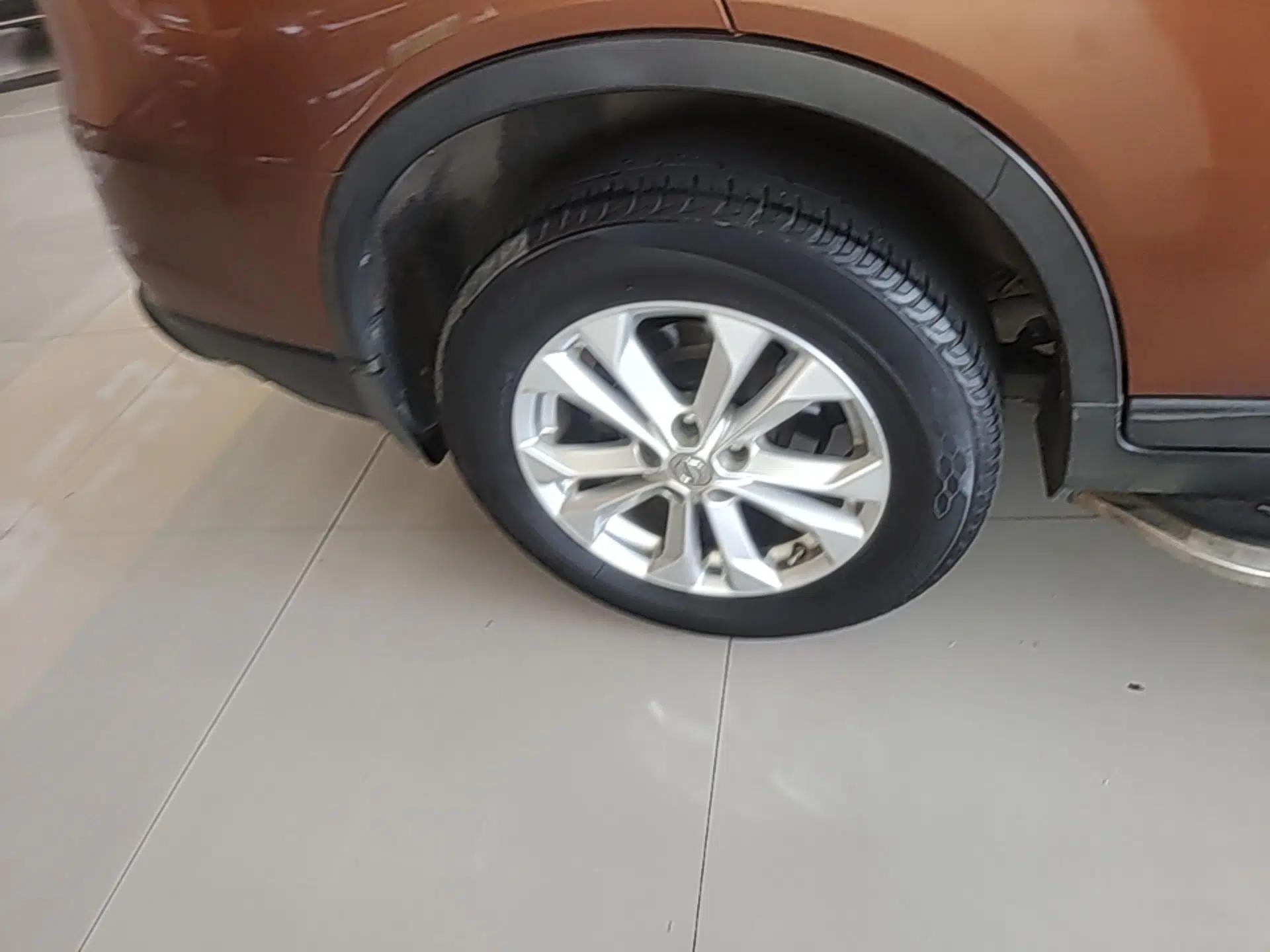 Nissan X-Trail 2014 2.5L CVT Luxury Edition 4WD — миниатюра 11