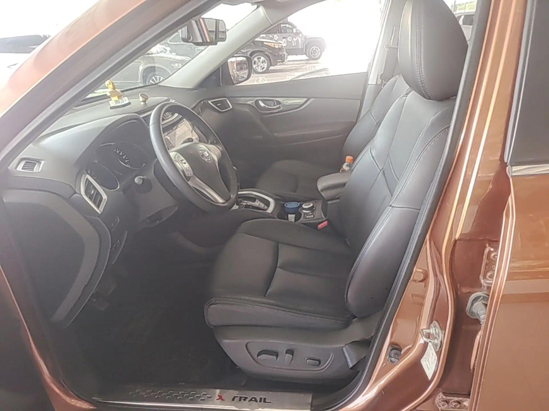Nissan X-Trail 2014 2.5L CVT Luxury Edition 4WD — миниатюра 17