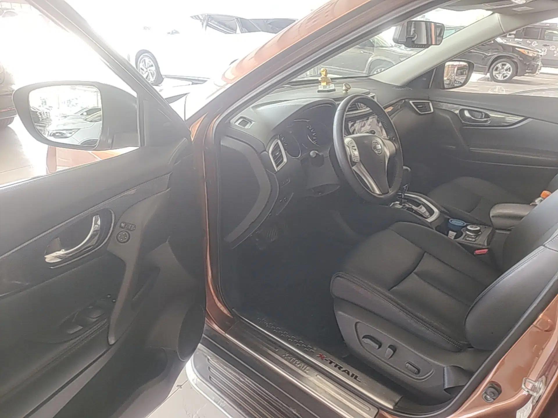 Nissan X-Trail 2014 2.5L CVT Luxury Edition 4WD — миниатюра 18