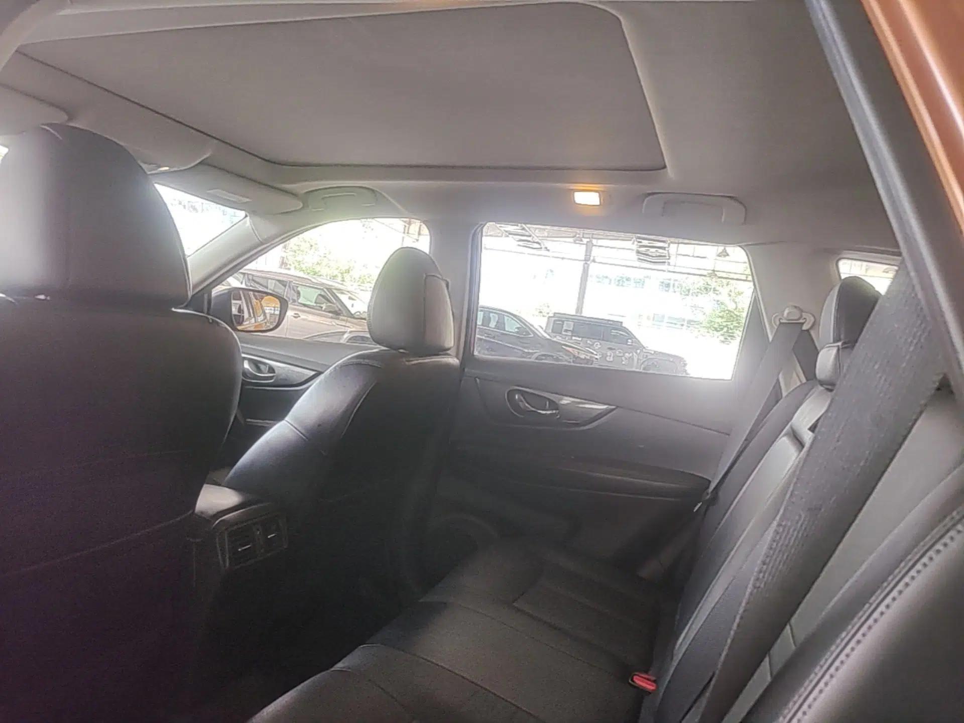 Nissan X-Trail 2014 2.5L CVT Luxury Edition 4WD — миниатюра 21
