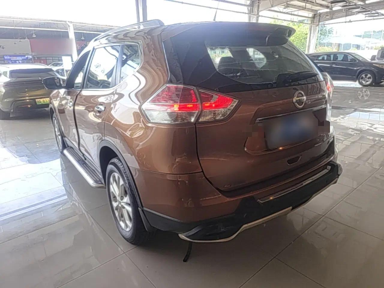 Nissan X-Trail 2014 2.5L CVT Luxury Edition 4WD — миниатюра 4