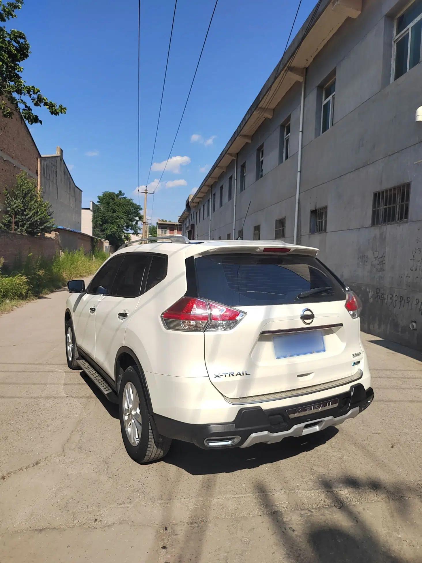 Nissan X-Trail 2014 2.0L CVT Comfort Edition 2WD — миниатюра 3
