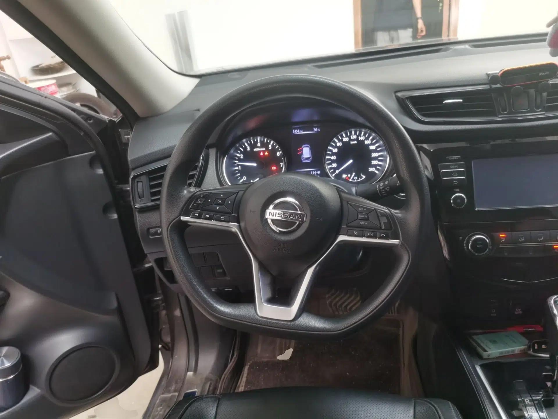 Nissan X-Trail 2017 2.0L CVT Comfort Edition 2WD — миниатюра 10