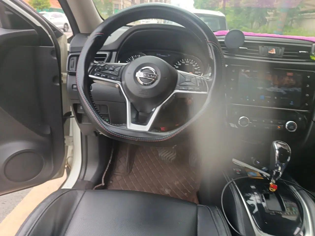 Nissan X-Trail 2021 2.0L CVT 2WD XL Premium Commemorative Edition — миниатюра 10