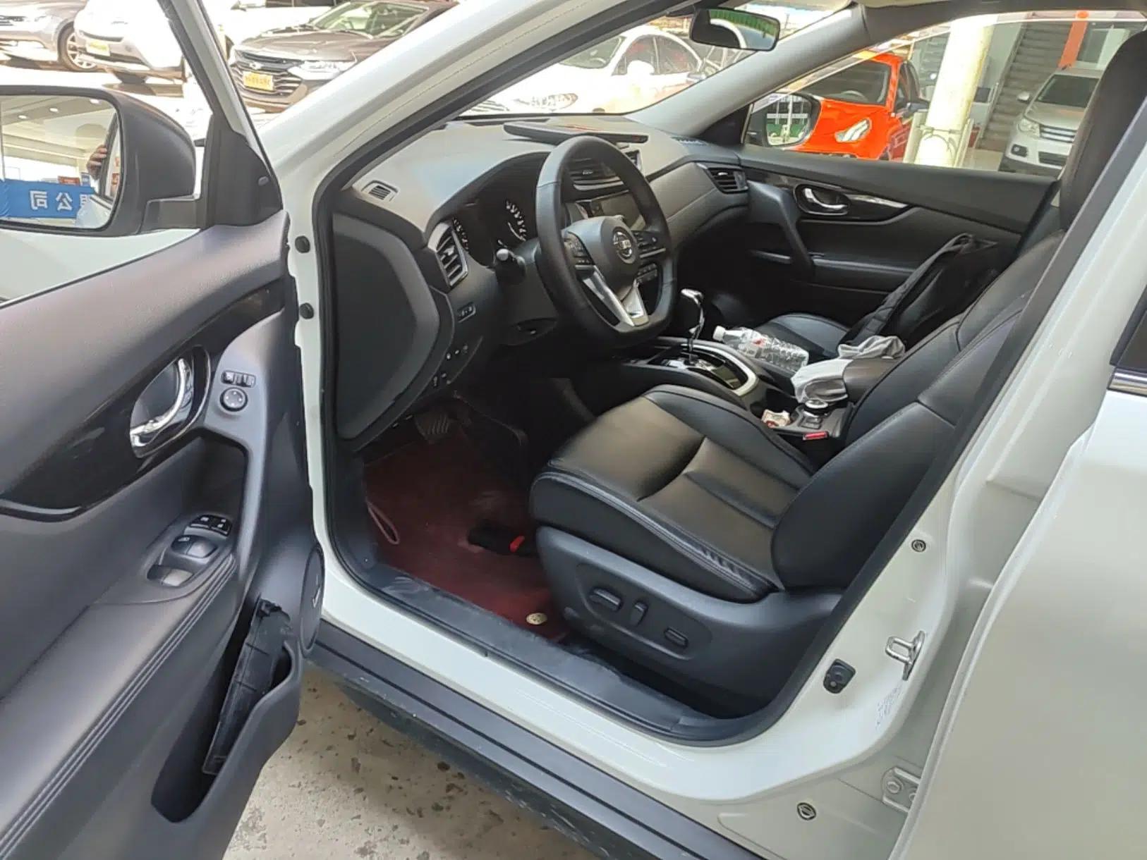 Nissan X-Trail 2021 2.5L CVT 4WD XL ITS Luxury Navigation Edition — миниатюра 18