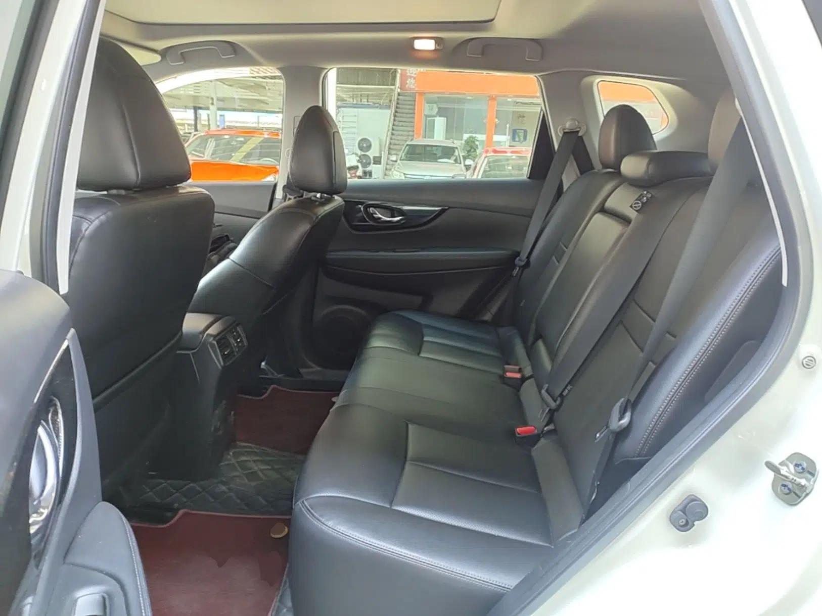 Nissan X-Trail 2021 2.5L CVT 4WD XL ITS Luxury Navigation Edition — миниатюра 20