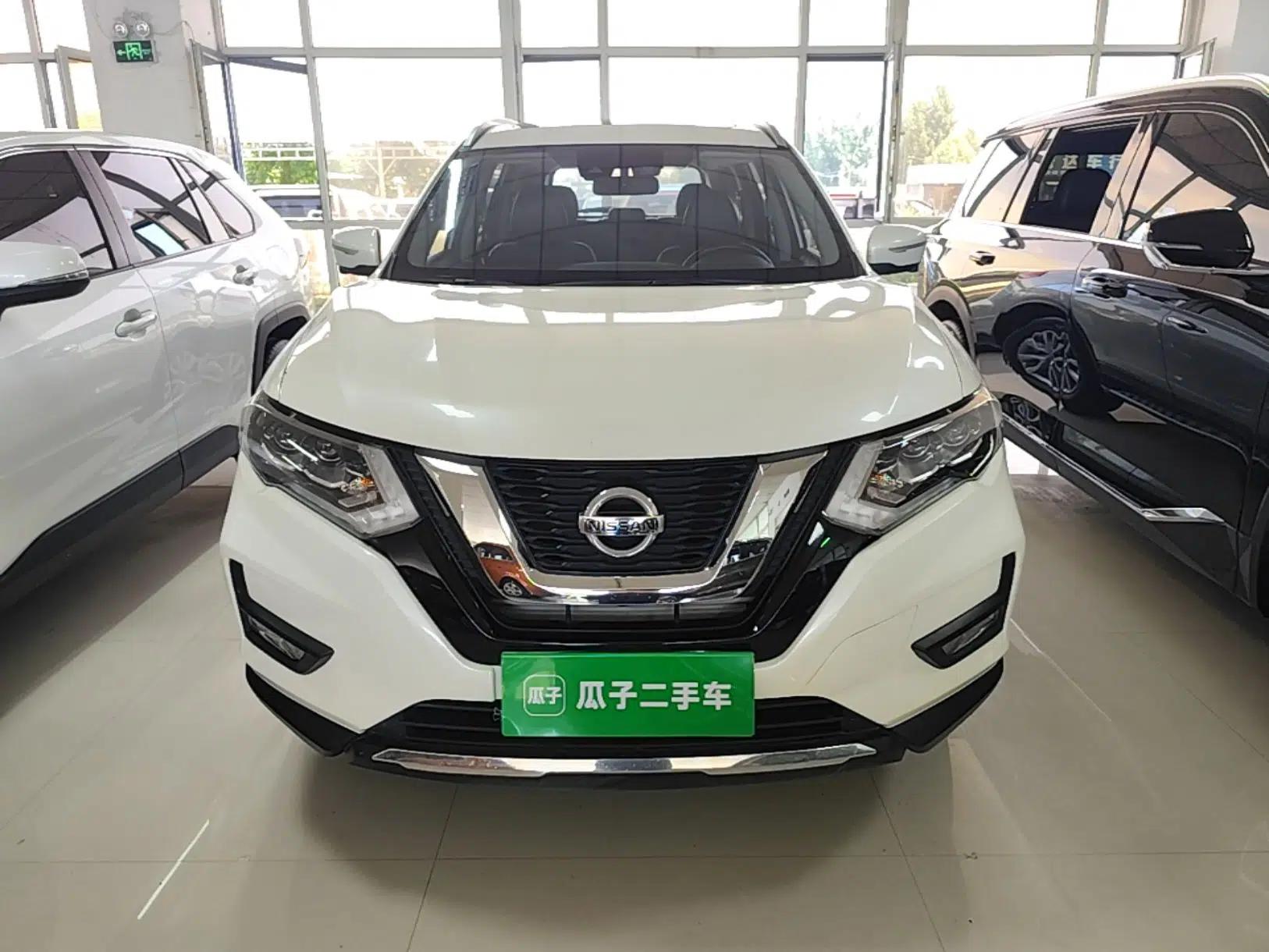 Nissan X-Trail 2022 2.0L Two-Wheel Drive Smart Connect Premium Edition — миниатюра 2