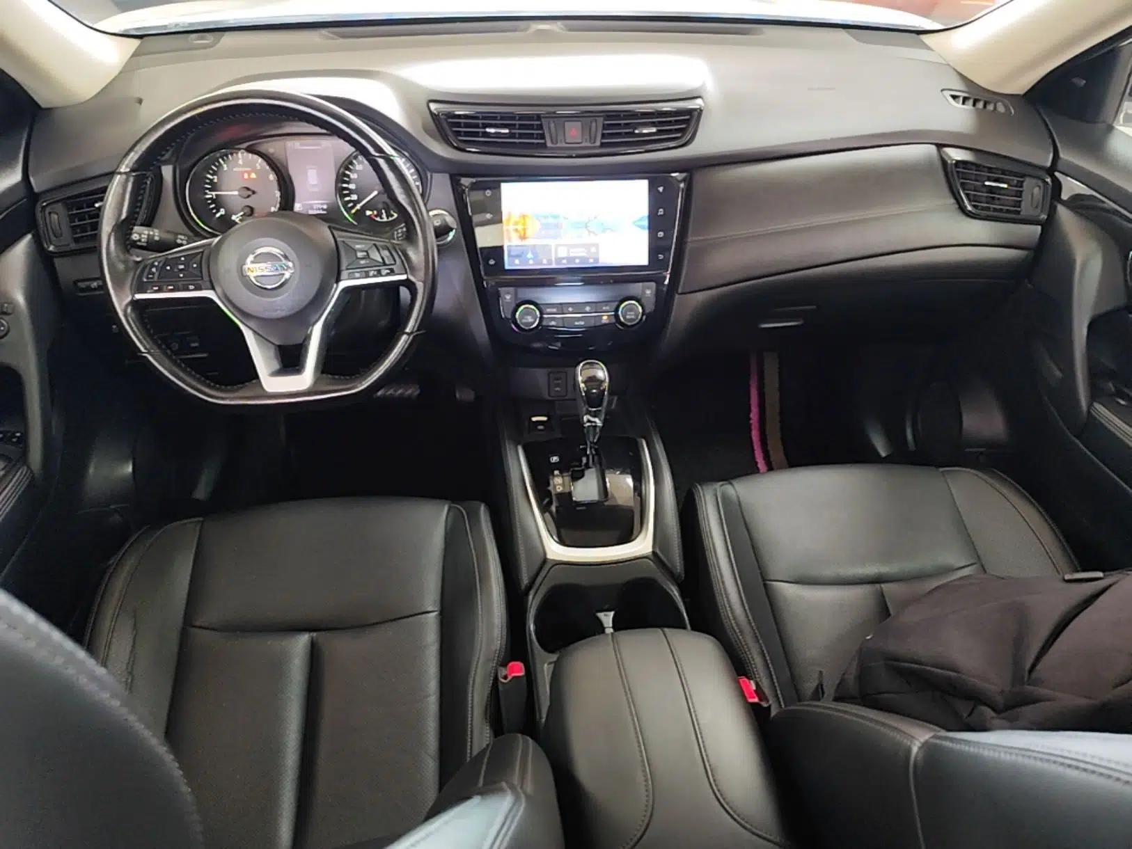 Nissan X-Trail 2022 2.0L Two-Wheel Drive Smart Connect Premium Edition — миниатюра 12