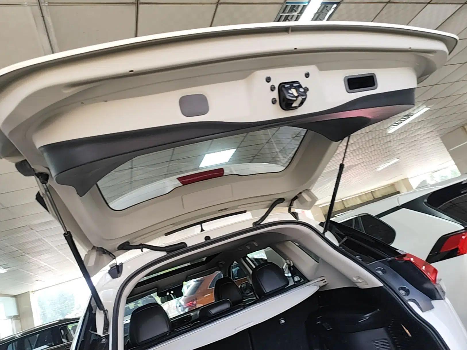 Nissan X-Trail 2022 2.0L Two-Wheel Drive Smart Connect Premium Edition — миниатюра 22