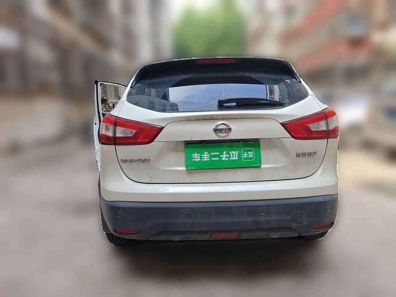 Nissan Qashqai 2016 1.2T Manual Fashion Edition — миниатюра 3