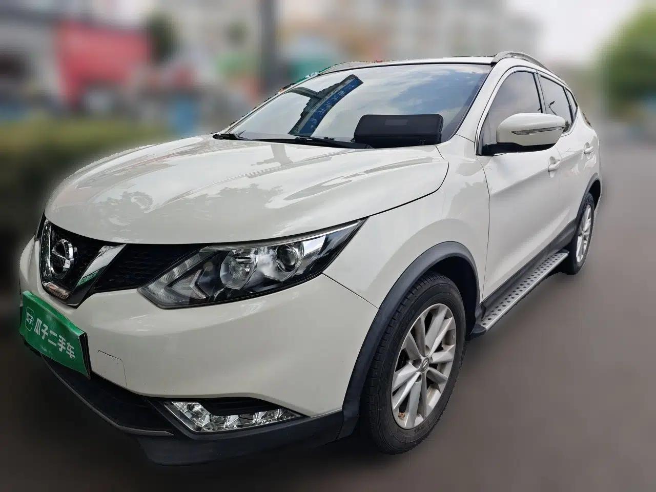 Nissan Qashqai 2016 2.0L CVT Elite Edition — миниатюра 1