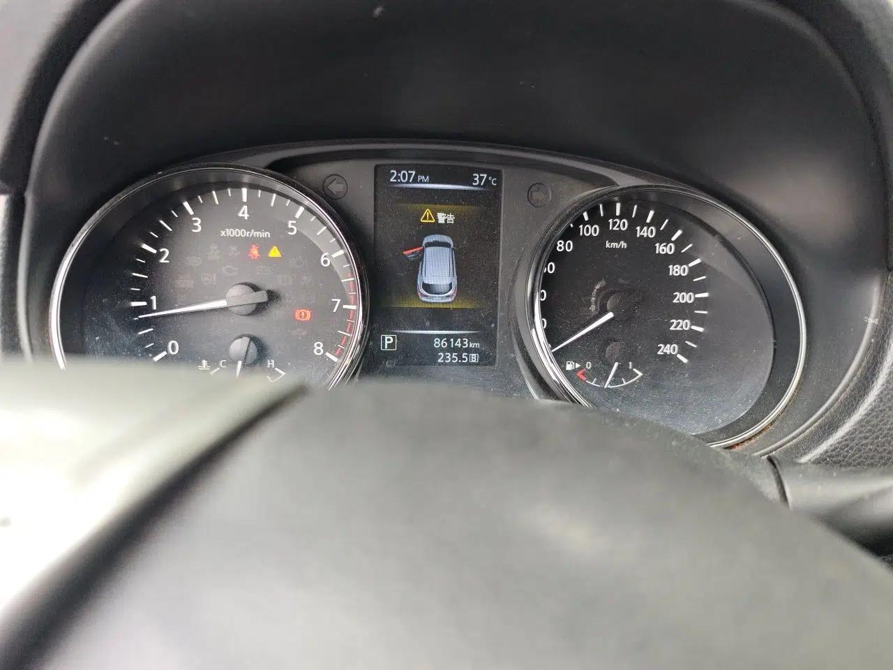 Nissan Qashqai 2016 2.0L CVT Elite Edition — миниатюра 12