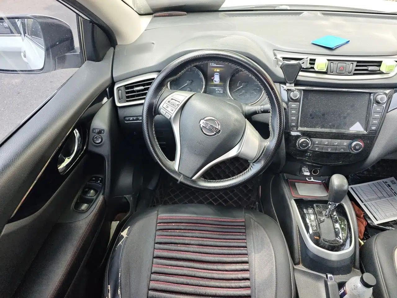 Nissan Qashqai 2016 2.0L CVT Elite Edition — миниатюра 10