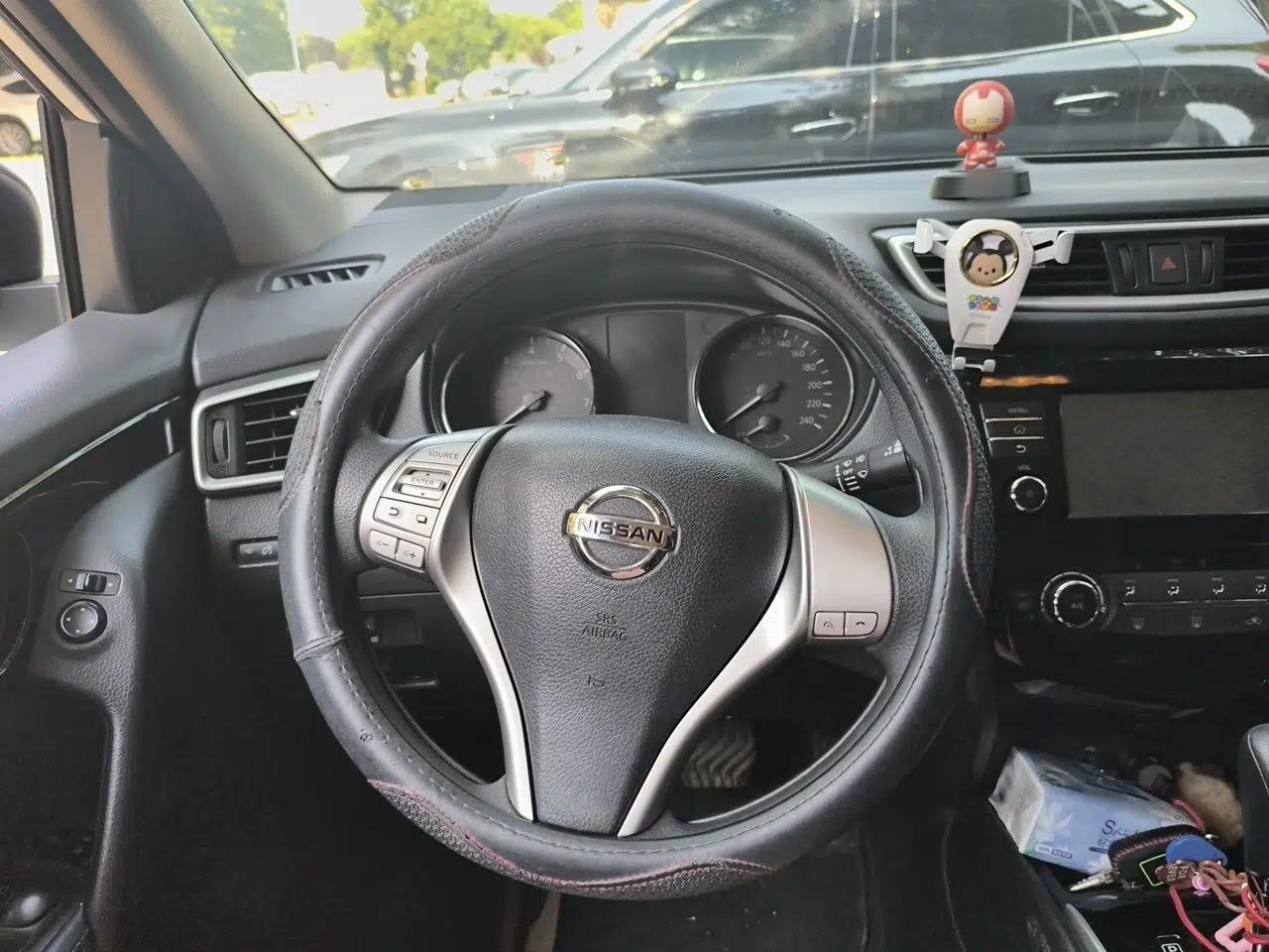 Nissan Qashqai 2017 2.0L CVT Elite Edition China V Standard — миниатюра 10