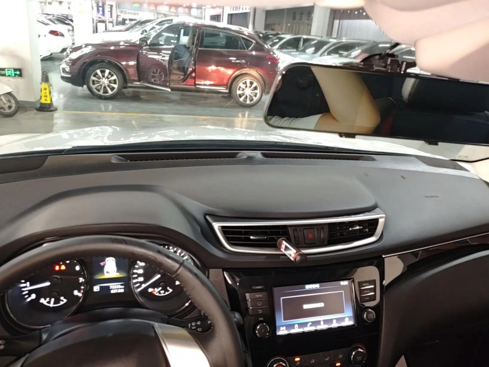 Nissan Qashqai 2017 2.0L CVT Luxury Edition China VI Standard — миниатюра 12