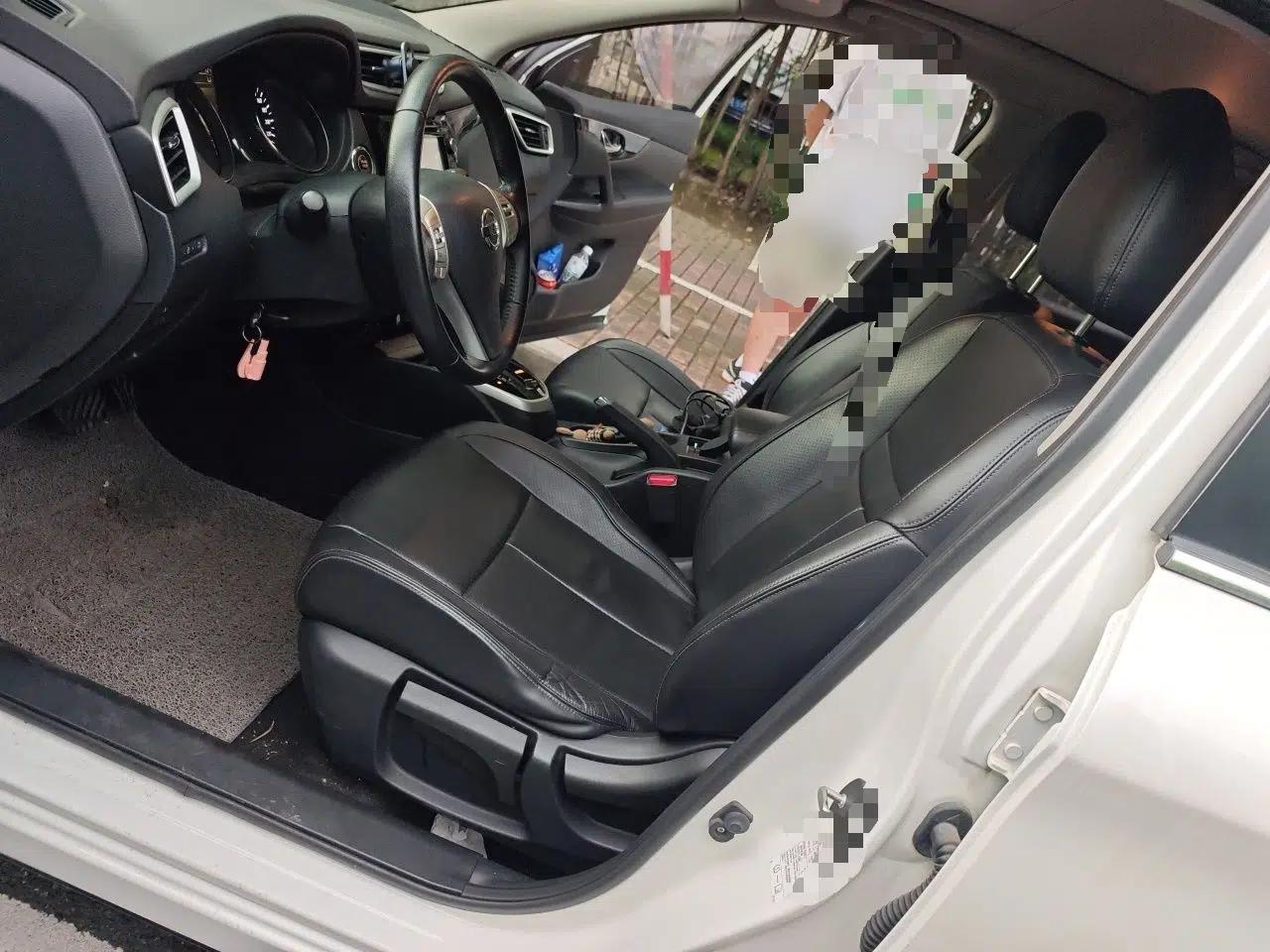 Nissan Qashqai 2016 2.0L CVT Flagship Edition — миниатюра 12
