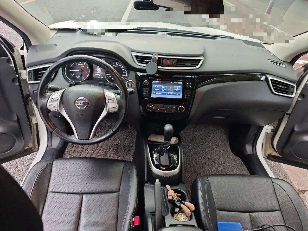 Nissan Qashqai 2016 2.0L CVT Flagship Edition — миниатюра 6