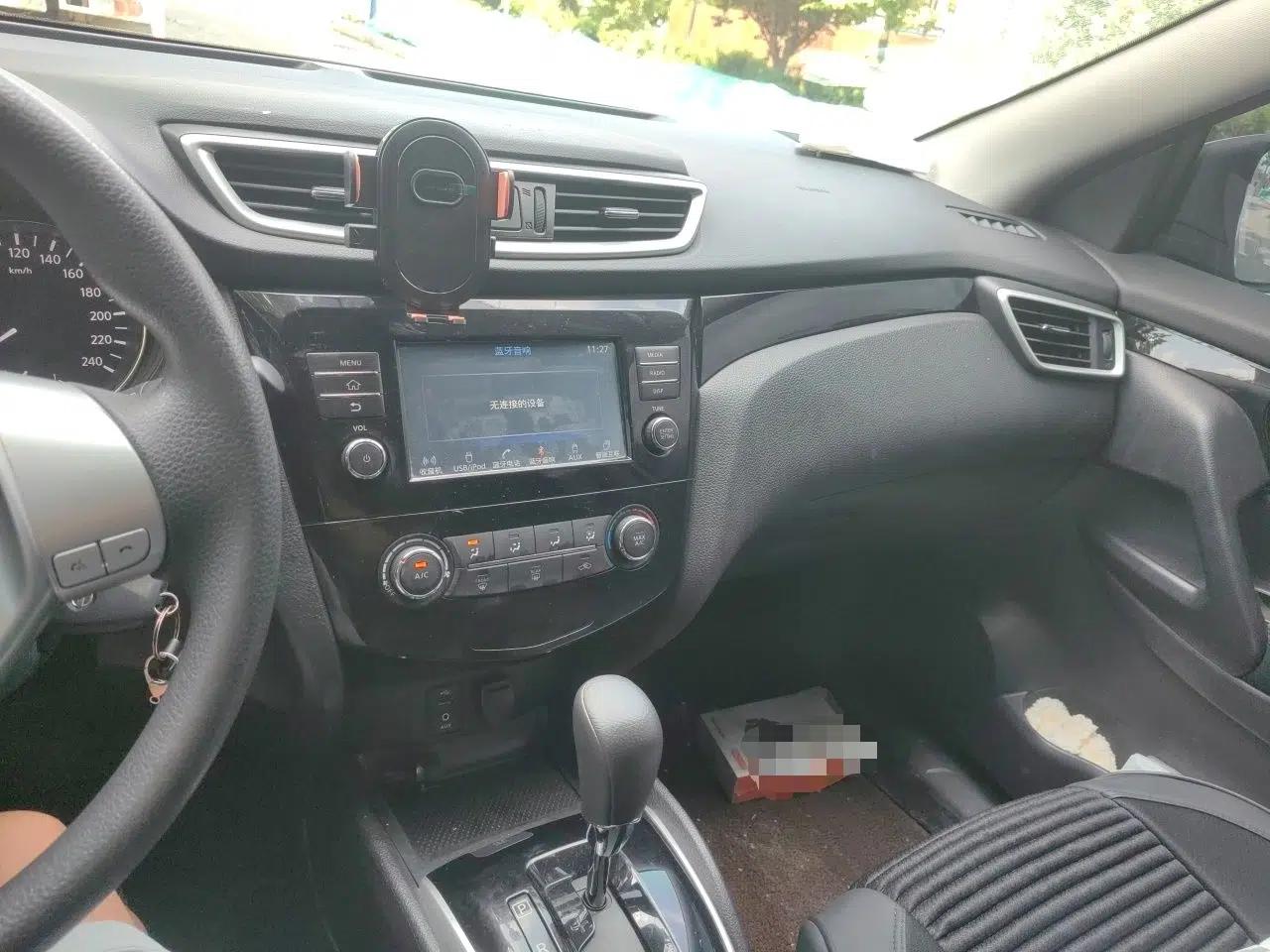 Nissan Qashqai 2017 2.0L CVT Elite Edition China V Standard — миниатюра 13