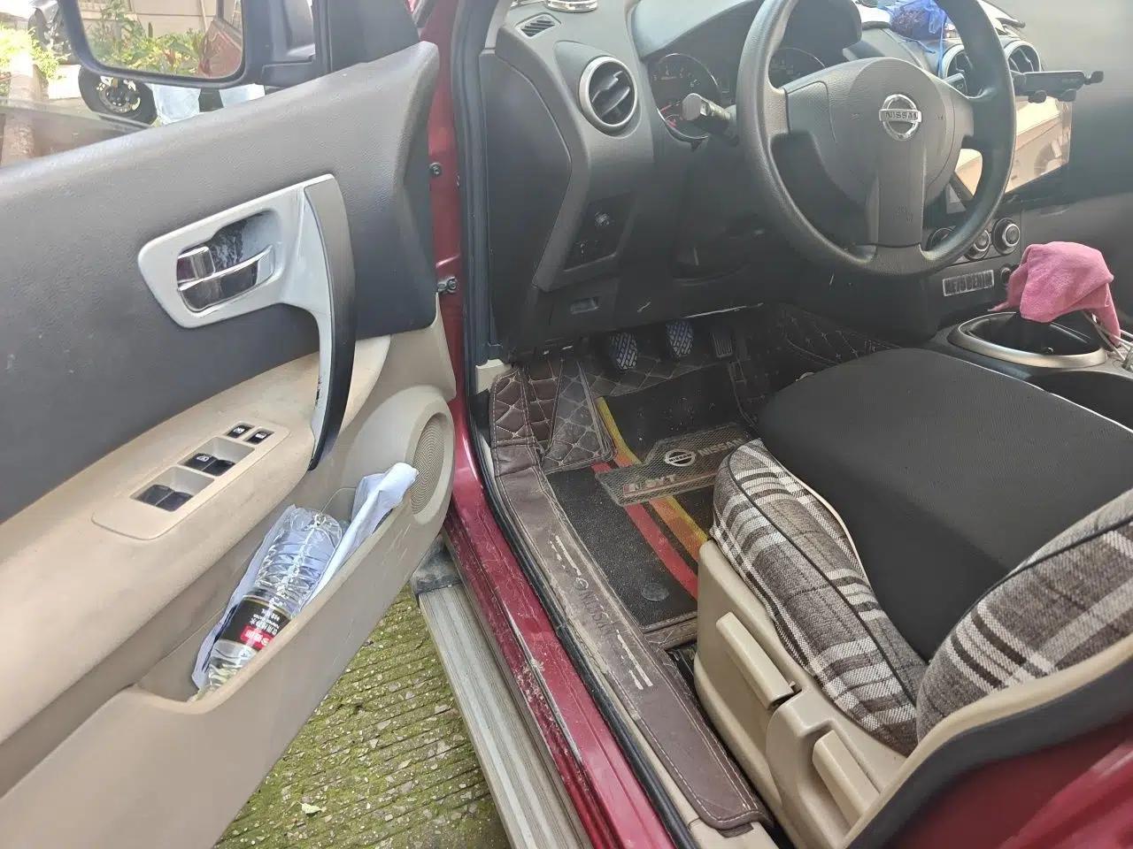 Nissan Qashqai 2012 1.6XE Wind 5MT 2WD — миниатюра 16