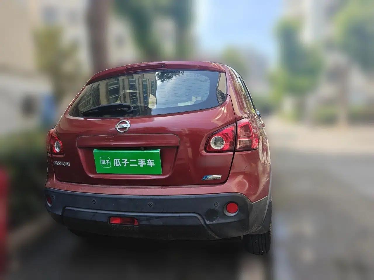 Nissan Qashqai 2012 1.6XE Wind 5MT 2WD — миниатюра 5