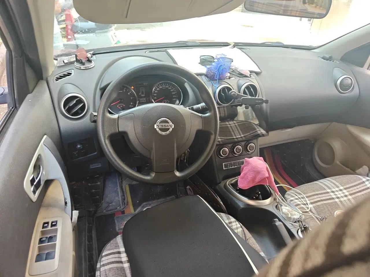 Nissan Qashqai 2012 1.6XE Wind 5MT 2WD — миниатюра 9