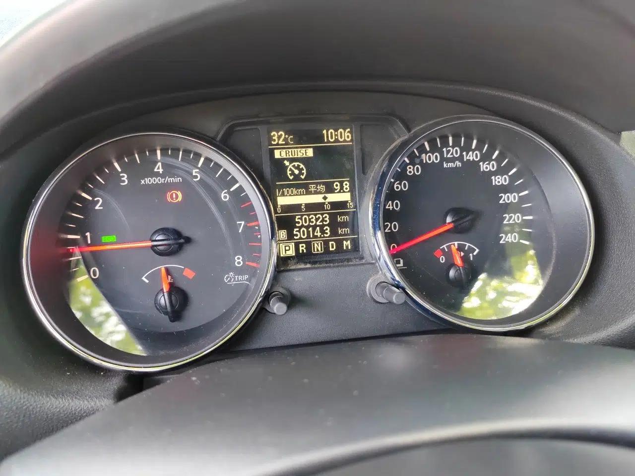 Nissan Qashqai 2012 2.0 XV LE CVT 2WD — миниатюра 12