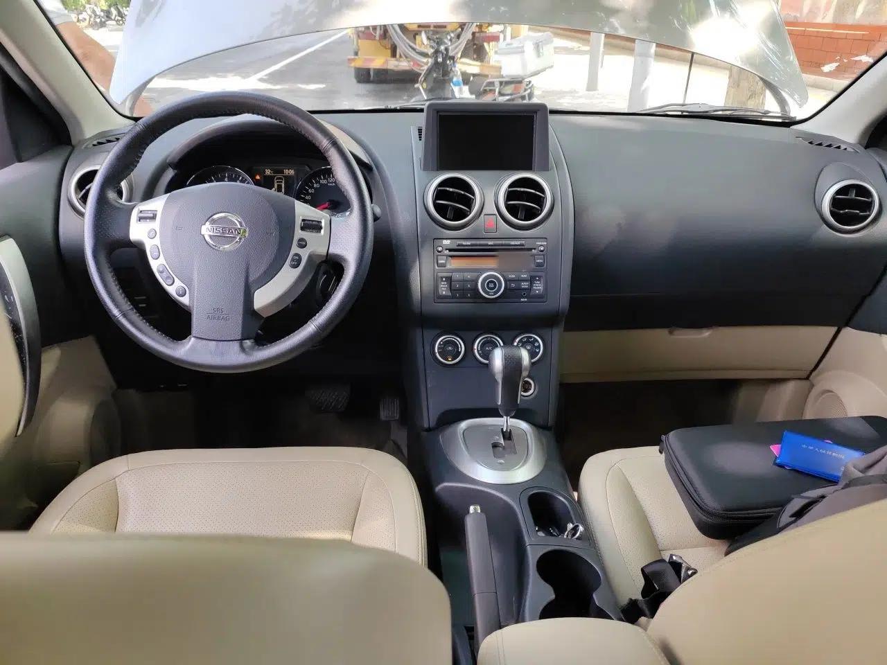 Nissan Qashqai 2012 2.0 XV LE CVT 2WD — миниатюра 9