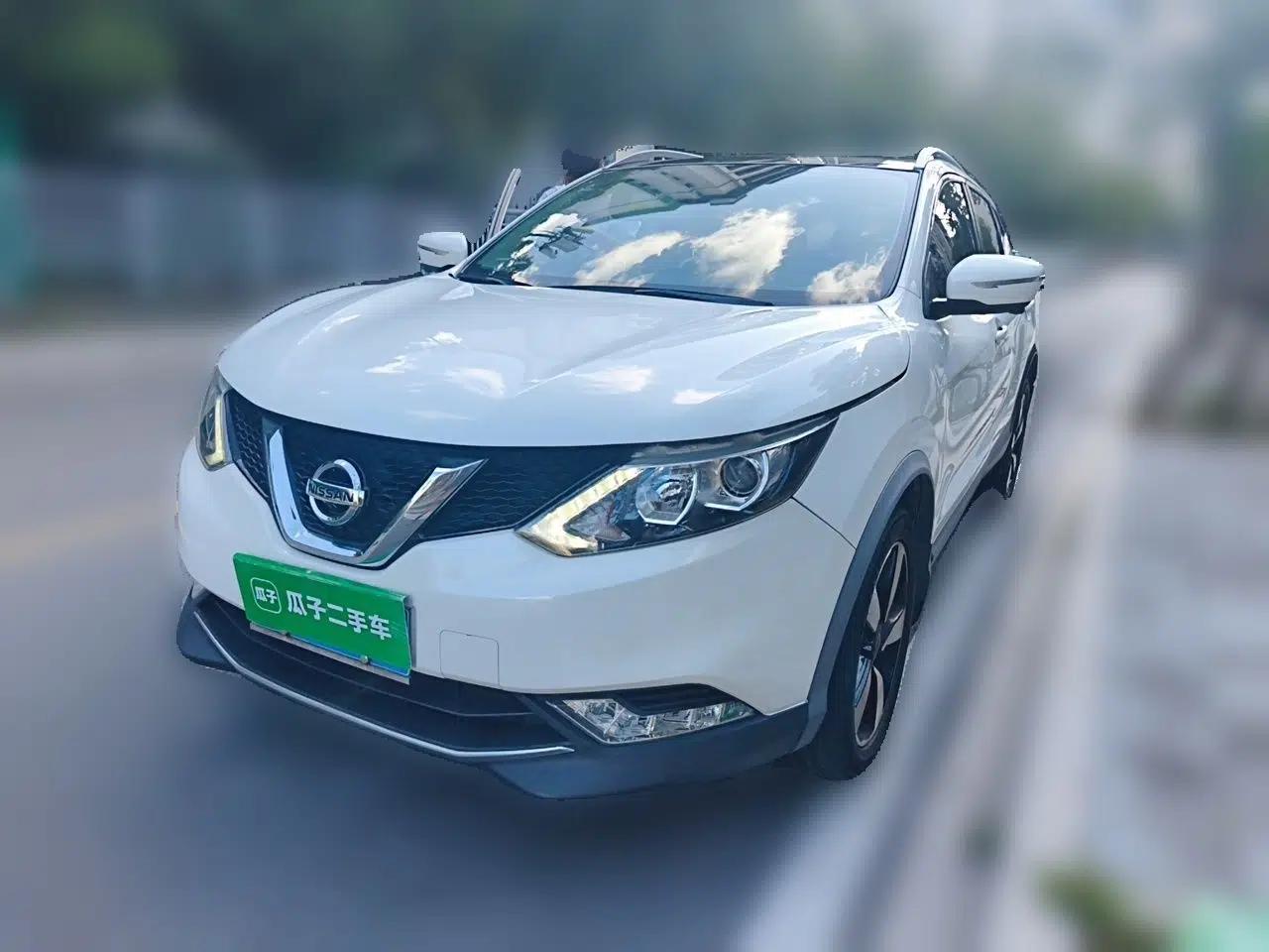 Nissan Qashqai 2016 2.0L CVT Luxury Edition — миниатюра 1