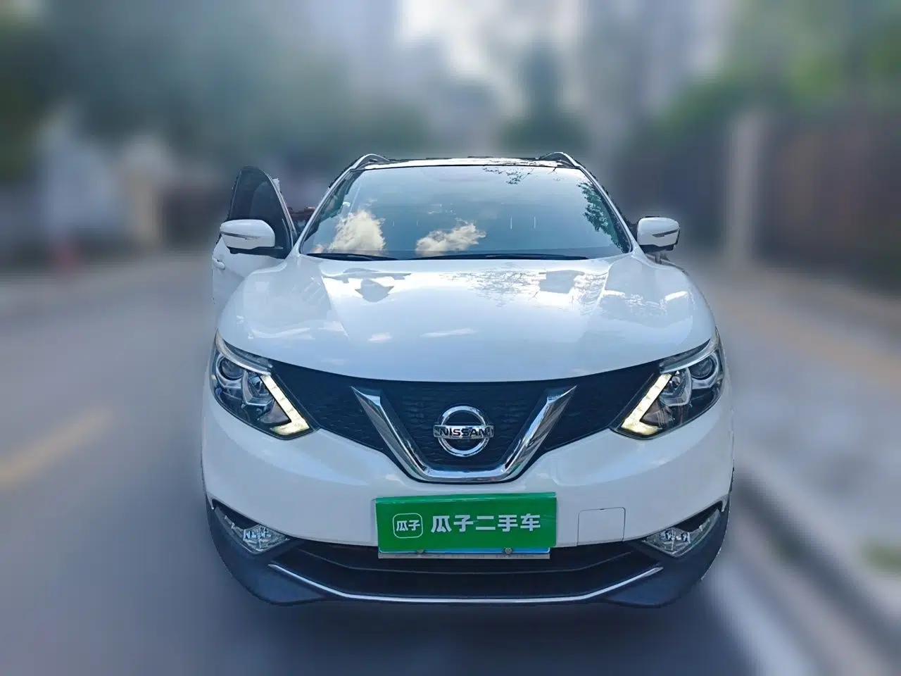 Nissan Qashqai 2016 2.0L CVT Luxury Edition — миниатюра 2