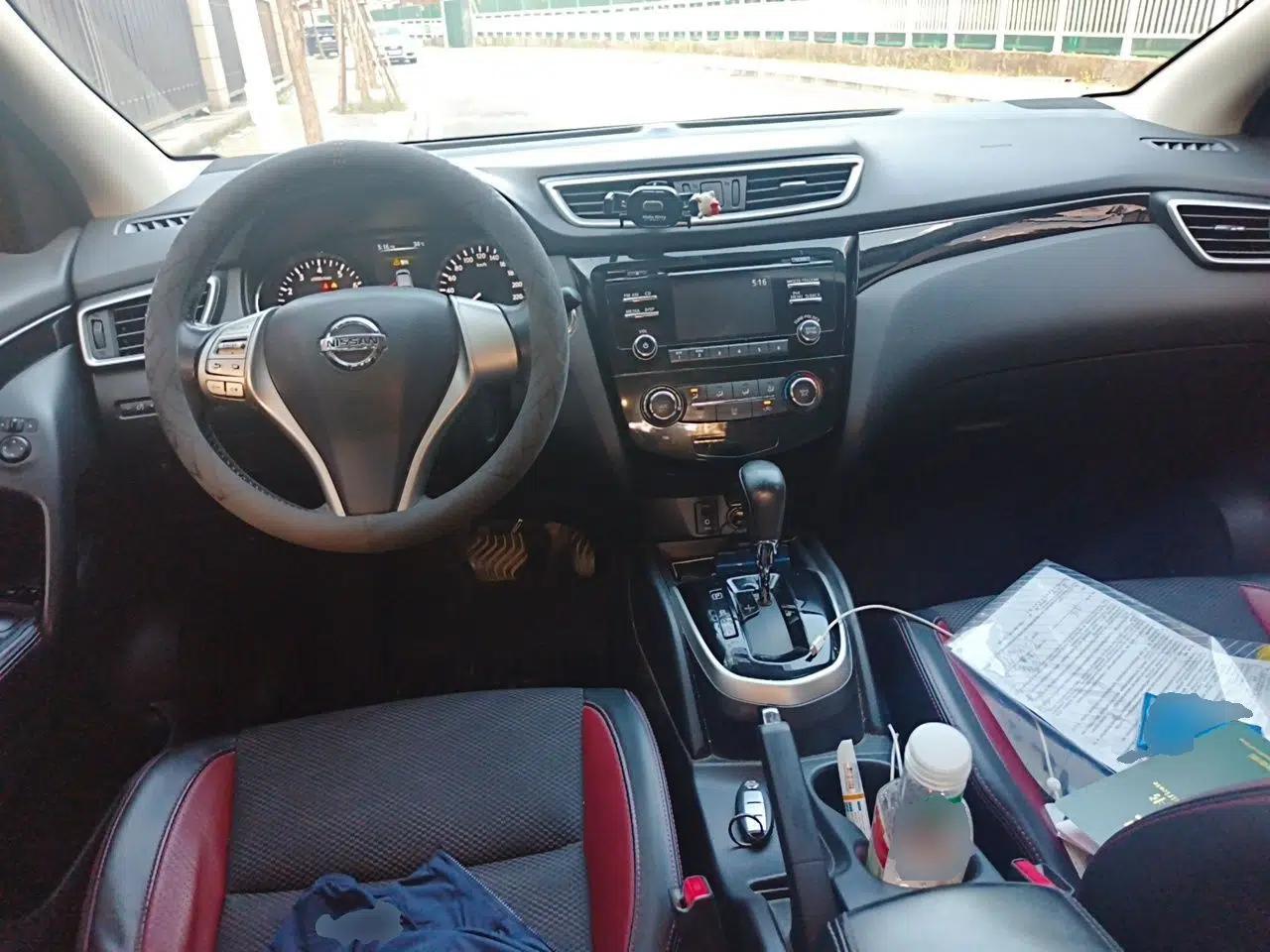Nissan Qashqai 2016 2.0L CVT Luxury Edition — миниатюра 9