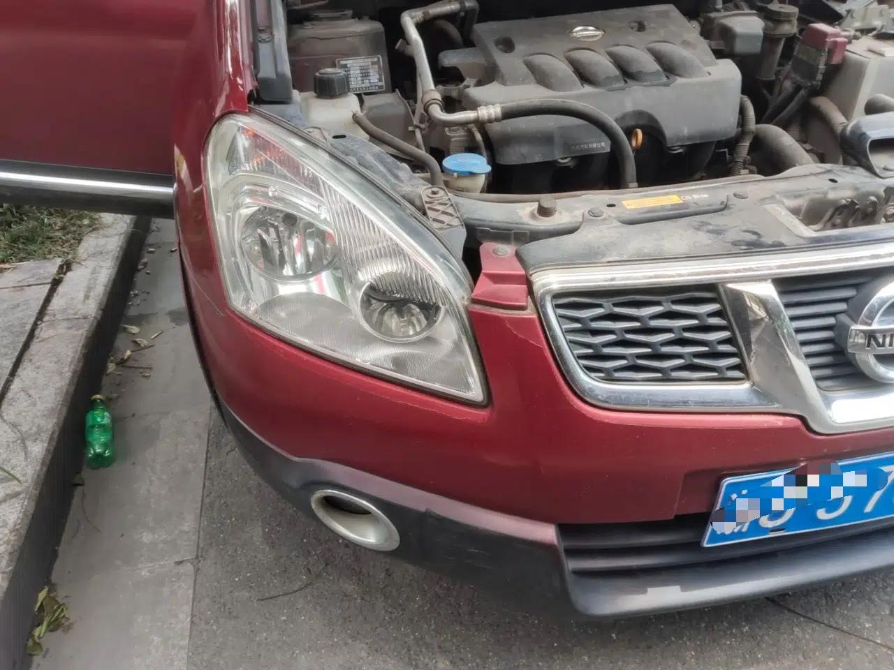 Nissan Qashqai 2012 2.0 XL Fire CVT 2WD — миниатюра 7