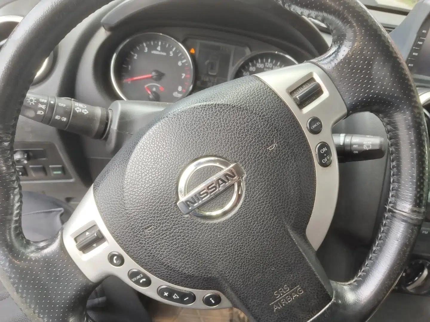 Nissan Qashqai 2012 2.0 XL Fire CVT 2WD — миниатюра 10