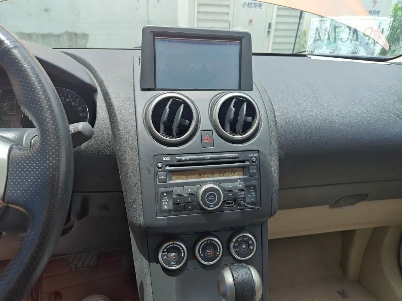 Nissan Qashqai 2012 2.0 XV LE CVT 2WD — миниатюра 13