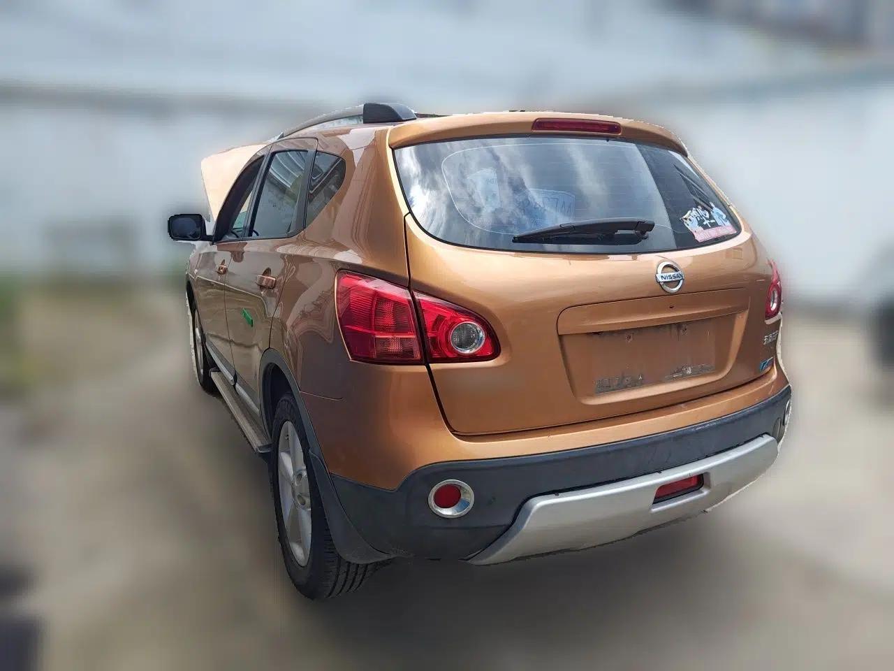 Nissan Qashqai 2012 2.0 XV LE CVT 2WD — миниатюра 4