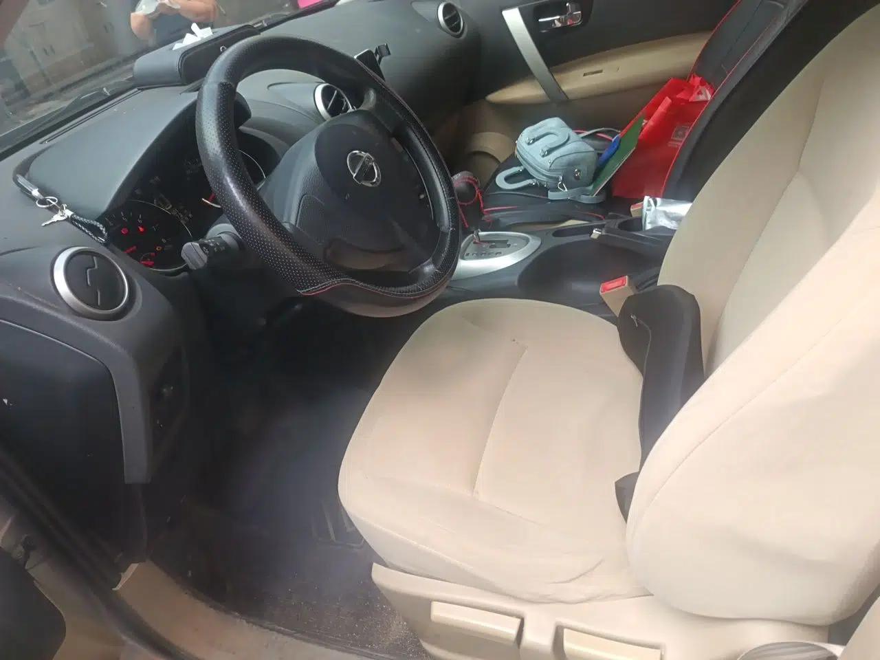 Nissan Qashqai 2011 2.0 XL Fire CVT 2WD — миниатюра 15