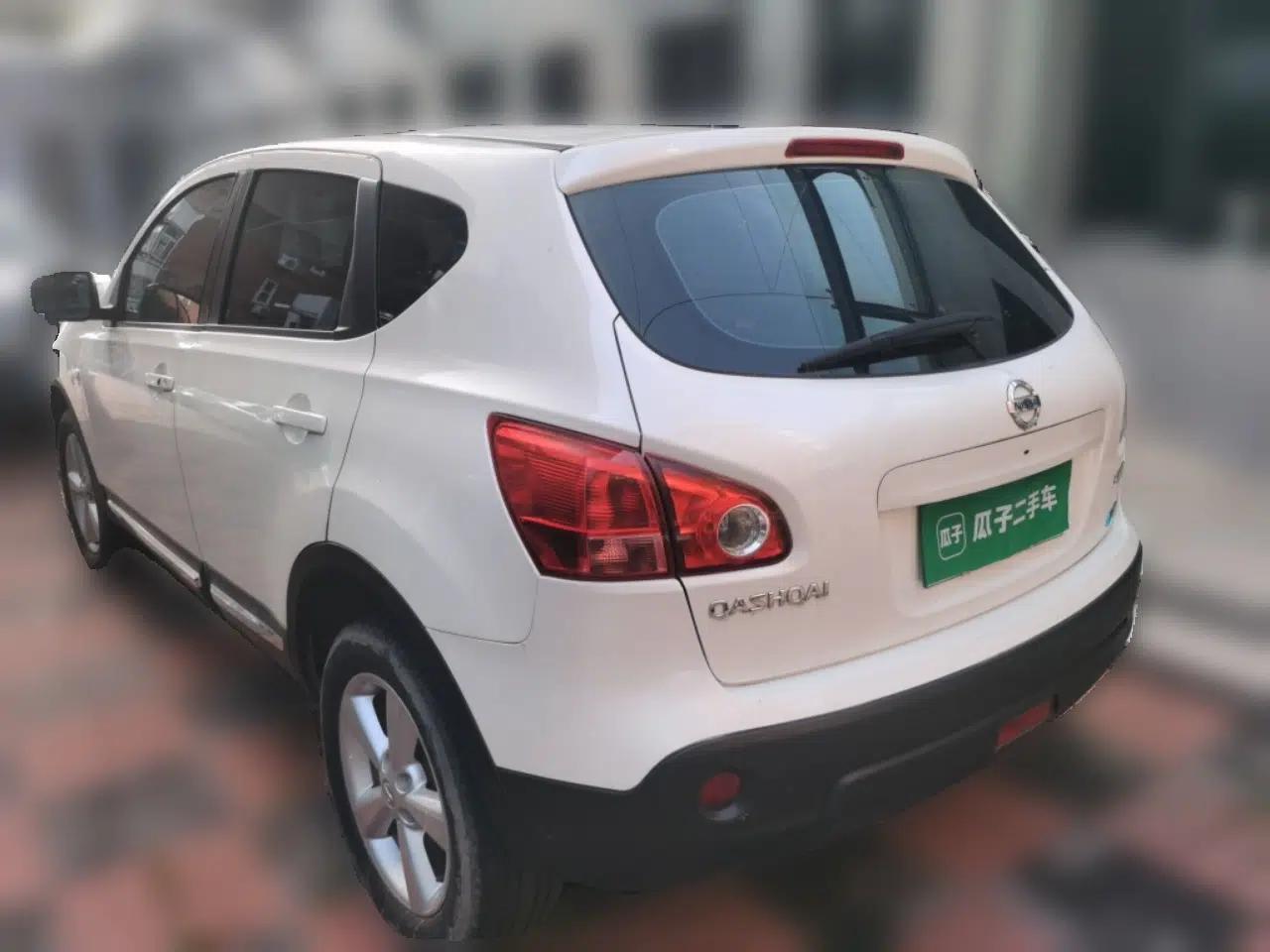 Nissan Qashqai 2015 2.0 XV Coolray CVT 2WD — миниатюра 4