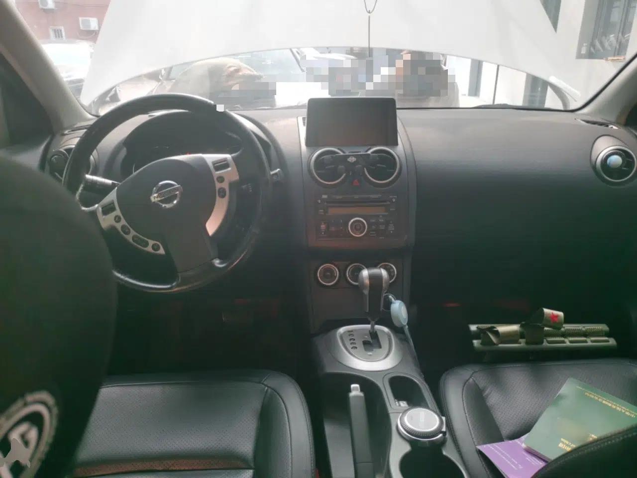 Nissan Qashqai 2015 2.0 XV Coolray CVT 2WD — миниатюра 9