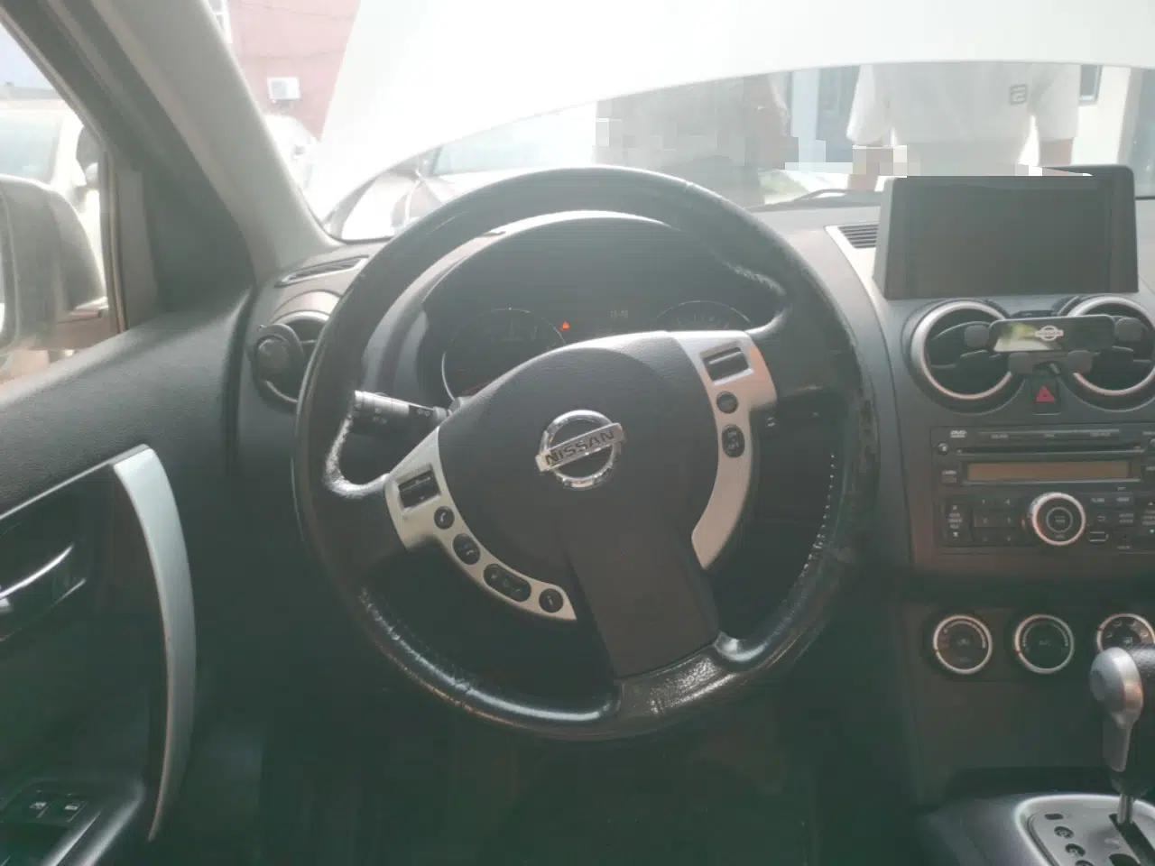 Nissan Qashqai 2015 2.0 XV Coolray CVT 2WD — миниатюра 10