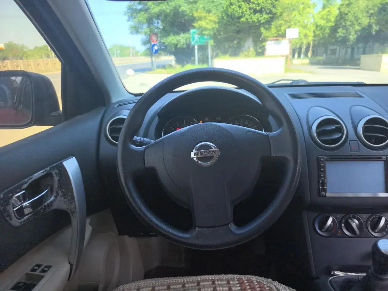 Nissan Qashqai 2012 2.0 XL Fire 6MT 2WD — миниатюра 10