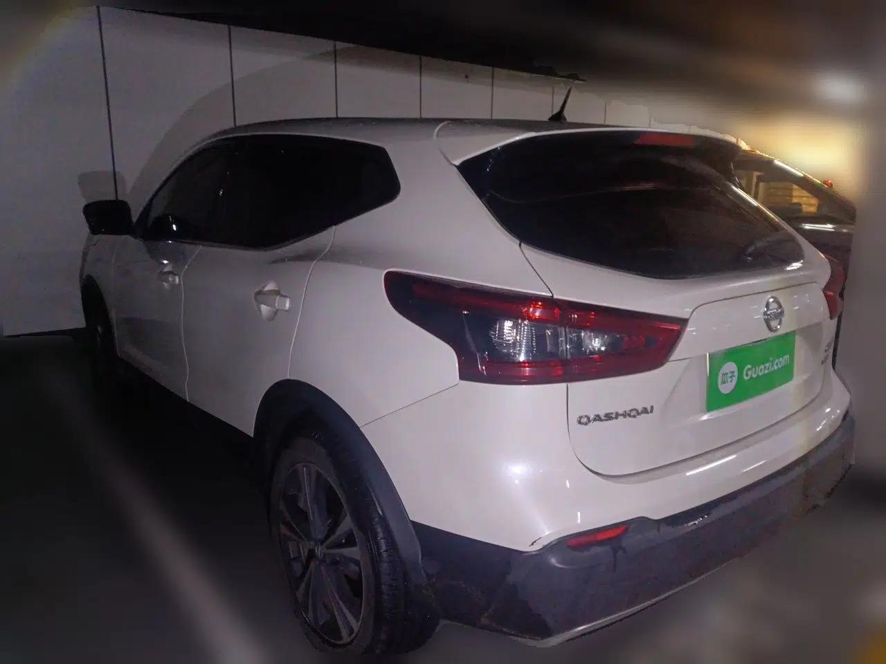 Nissan Qashqai 2019 2.0L CVT Luxury Edition — миниатюра 4