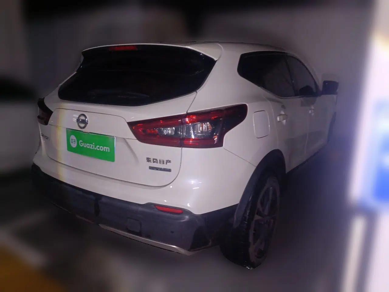 Nissan Qashqai 2019 2.0L CVT Luxury Edition — миниатюра 6