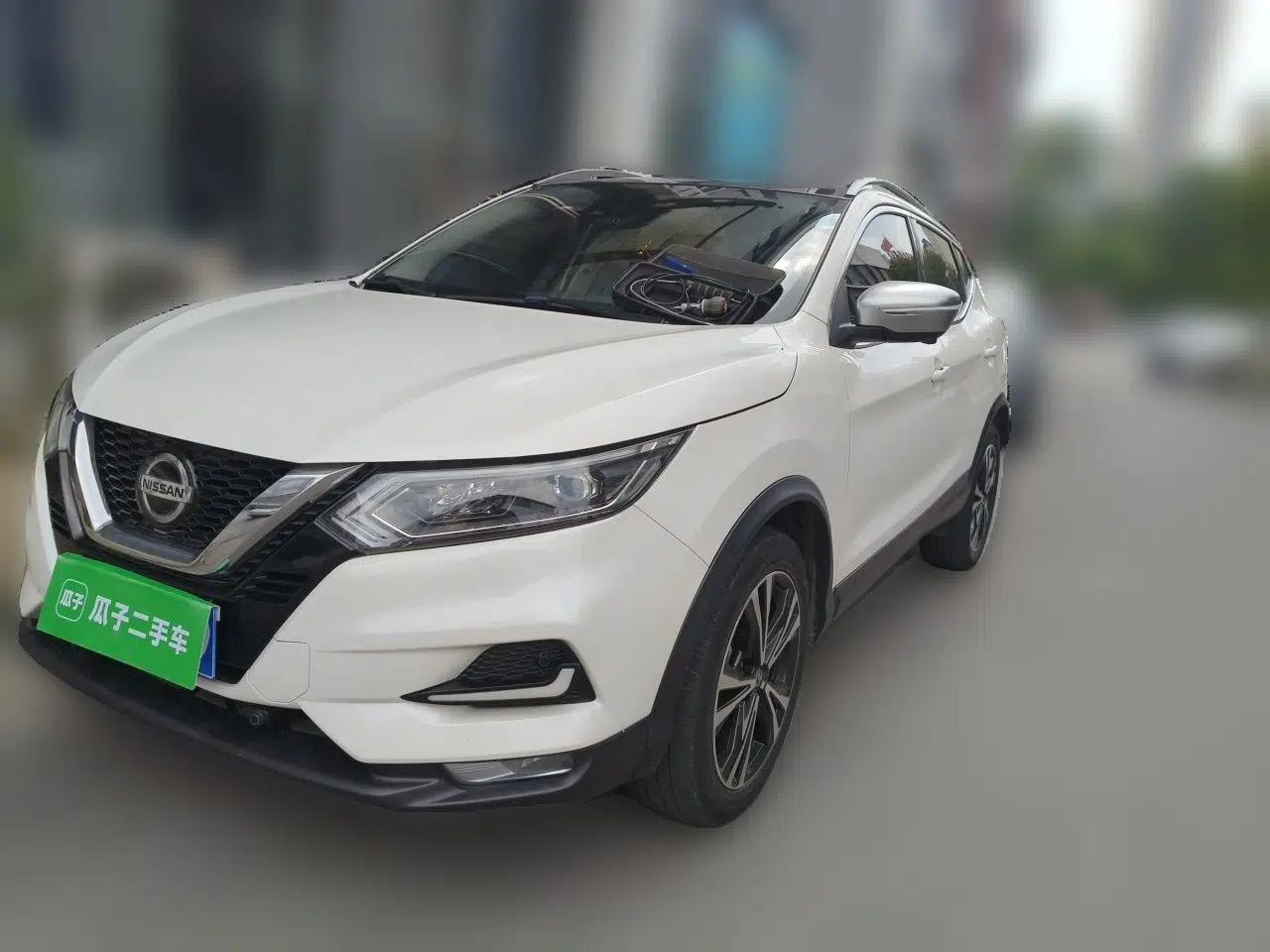 Nissan Qashqai 2021 2.0L CVT Luxury Navigation Edition — миниатюра 1