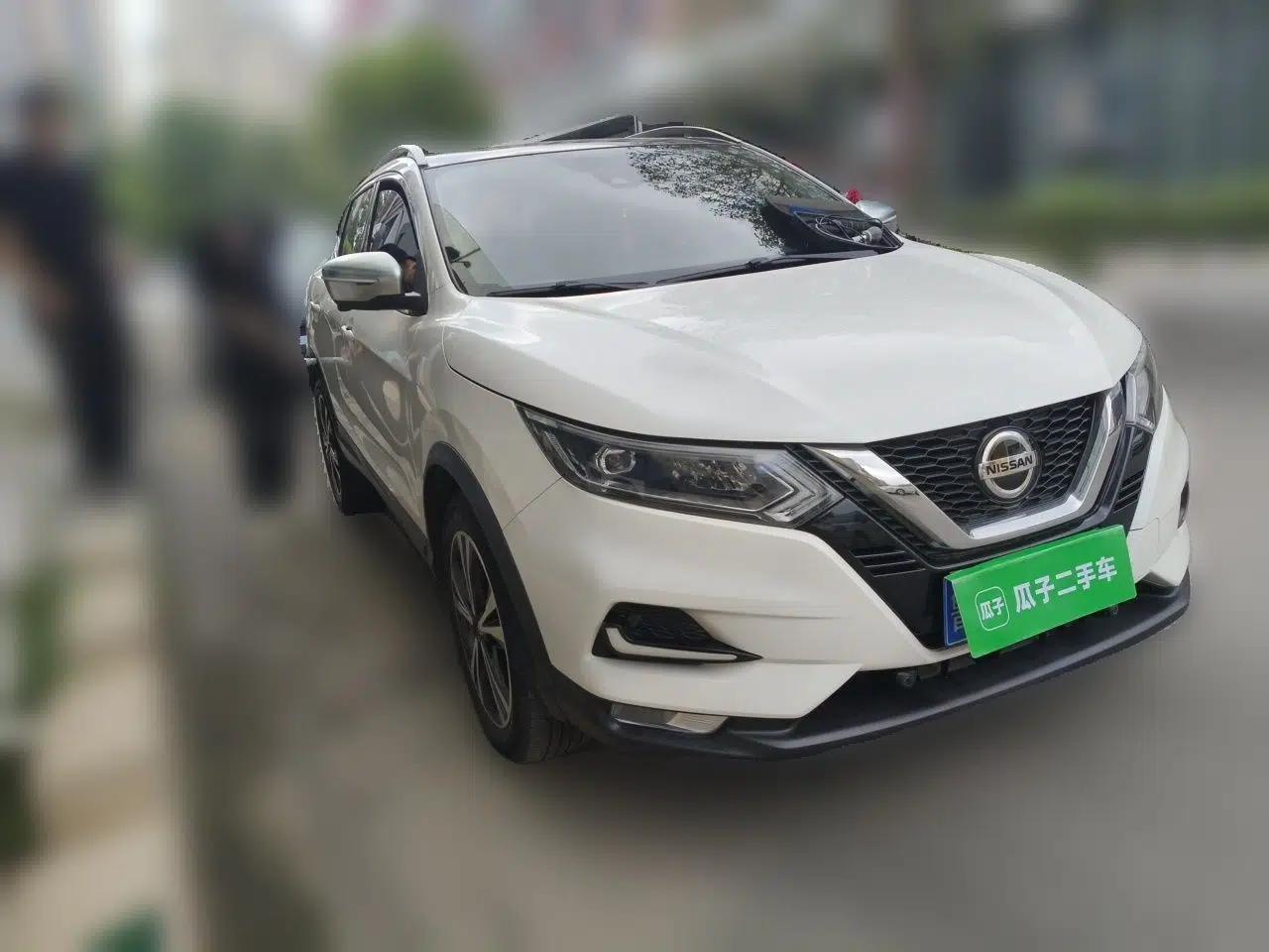 Nissan Qashqai 2021 2.0L CVT Luxury Navigation Edition — миниатюра 3