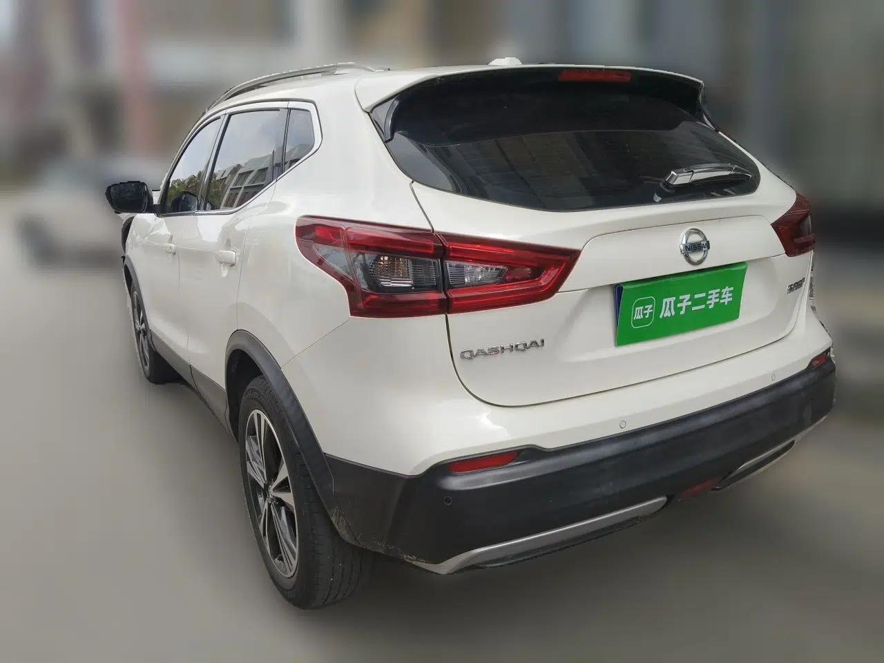 Nissan Qashqai 2021 2.0L CVT Luxury Navigation Edition — миниатюра 4